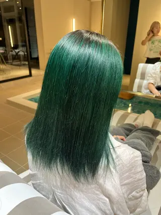 ミディアム カラー NOTNOW所属・LANE FUのヘアスタイル