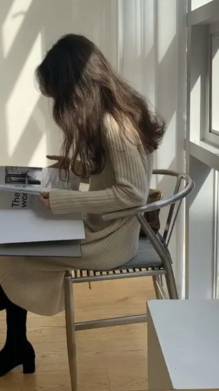 セミロング カラー サロウィン　神戸三宮店所属・三宮No.1ブリーチ 無しカラー/杉山太貴のヘアスタイル