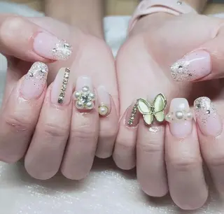 ネイル Lulu nail salon 南堀江店所属・西村 あやかのネイルデザイン