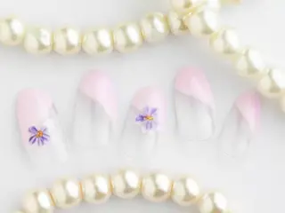 ネイル Tiary Nail Fのネイルデザイン