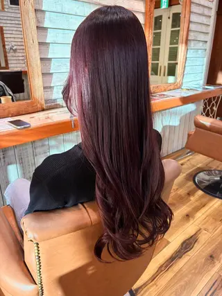 ロング 秋田 弥生のヘアスタイル