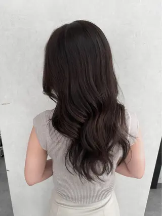 ロング カラー 井本翔太.髪質改善. ベージュ.グレージュのヘアスタイル
