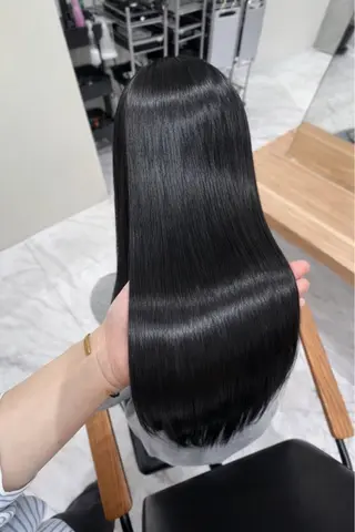 ロング yuzu 艶カラー/夙川のヘアスタイル