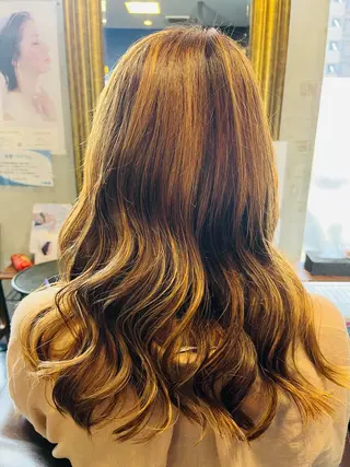 ロング カラー 辻 貴恵のエステ・リラクイメージ