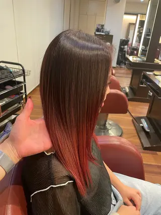 カラー miu .のヘアスタイル