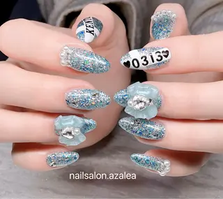 ネイル R inのネイルデザイン