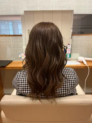 カラー 山木 花音のヘアスタイル