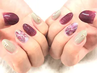 ネイル ユリシスネイル 担当近藤のネイルデザイン