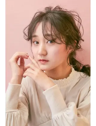 セミロング ヘアアレンジ JILL ユキのヘアスタイル