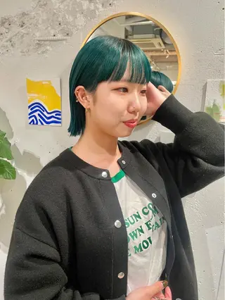 ミディアム カラー ウルフ/似合わせ レイヤー/RIHOのヘアスタイル