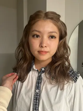 カラー 艶ブリーチ/表参道 ハイトーン /実乃梨のヘアスタイル