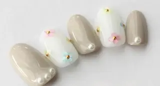 ネイル ゲン レイカのネイルデザイン