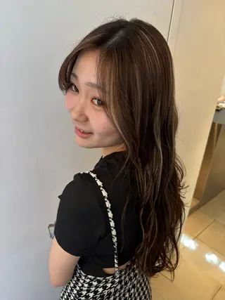 ロング 落合 智登世/ カラーモデル募集中のヘアスタイル