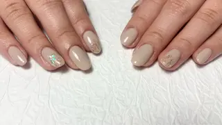 ネイル Atelier Leaf《ｱﾄﾘｴﾘｰﾌ》所属・Atelier Leafのネイルデザイン