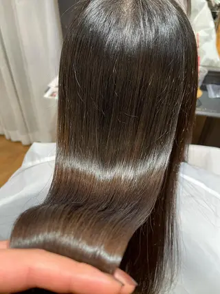 パーマ 髪質改善＆艶髪美髪エステ専門店　Lyrae～リラエ～所属・西梅田🌿髪質改善 井手　浩太朗のヘアスタイル