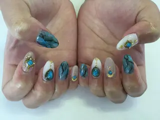 ネイル 💎🐰 saki. m 🐰💎のネイルデザイン