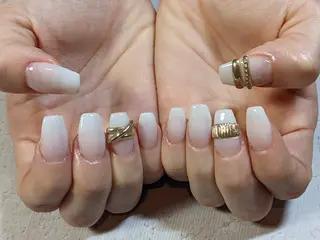 ネイル ウダズシェイプス 〜柏ネイルサロン〜のネイルデザイン