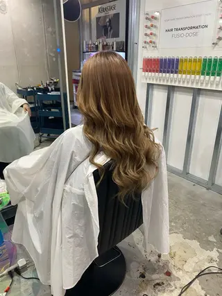 ロング 朝重 康希のヘアスタイル