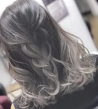 ロング パーマ カラー beauty: beast 豊見城店のヘアスタイル