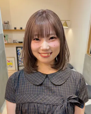 ミディアム カラー グレージュ/レイヤー /ボブ/moyu🎀のヘアスタイル