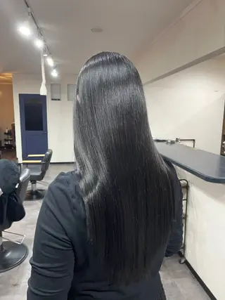 ロング カラー 鳥居 叶夢のヘアスタイル