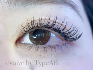 マツエク・マツパ evolve by TypeAB所属・evolve  by TypeABのマツエク・マツパデザイン