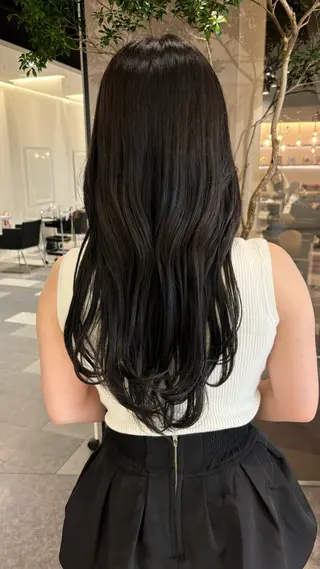 ロング カラー3000円🦋 鈴木思音のヘアスタイル