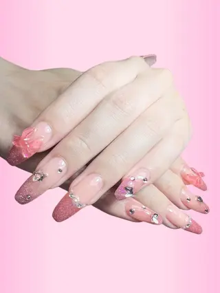 ネイル À  LANA所属・NEWオープン À LANAのネイルデザイン