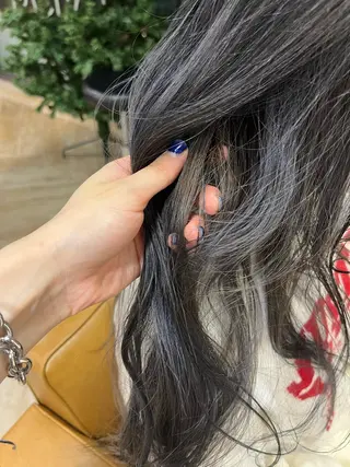 ロング 小山 水綺のヘアスタイル