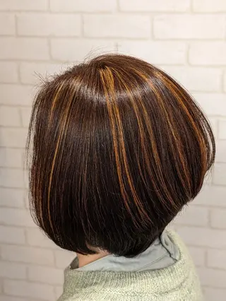 ショート カラー 根岸 進のヘアスタイル