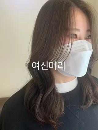 ミディアム 本場韓国ヘア特化 아이비/Aibiのヘアスタイル
