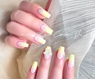 ネイル ✨Nailsalon Vi+✨のネイルデザイン