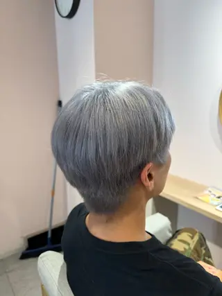 カラー AYATO 'のヘアスタイル