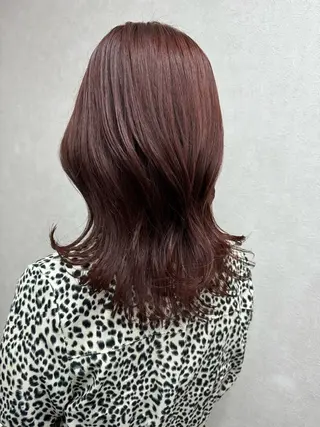 セミロング 新井 彩寿花のヘアスタイル