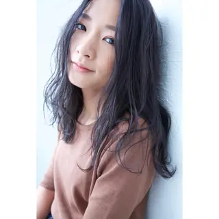 セミロング カラー fio マナミのヘアスタイル