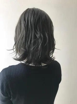 ミディアム 沢田 瞳のヘアスタイル