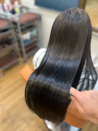 ロング ⚪️髪質改善 縮毛 店長 コウ⚪️のヘアスタイル
