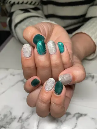 ネイル Mi-roomネイル 耳ツボジュエリーのネイルデザイン