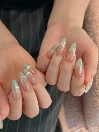 ネイル 穎 アオリのネイルデザイン