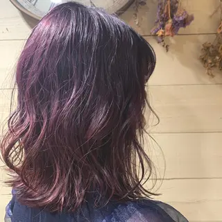 セミロング カラー クワハラ イオリのヘアスタイル