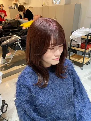カラー APREKO 葵のヘアスタイル