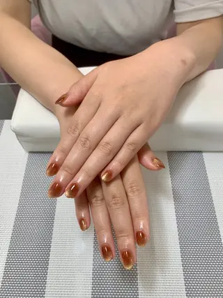 ネイル Tagi 銀座所属・Tagi Nail 銀座店のネイルデザイン