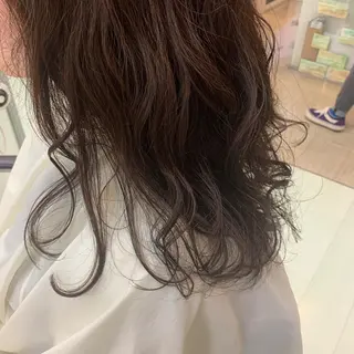 ロング カラー ウスイ ハルカのヘアスタイル