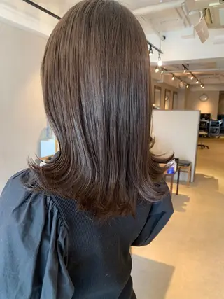 ロング カラー 透明感/オリーブ/ グレージュ/YUKAのヘアスタイル