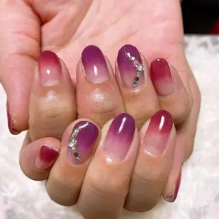 ネイル The Best Beauty受付担当のヘアスタイル