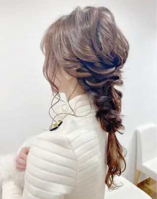 ヘアアレンジ GRANLUSSO 〜グランルッソ駅前店所属・木口 嘉美のヘアスタイル