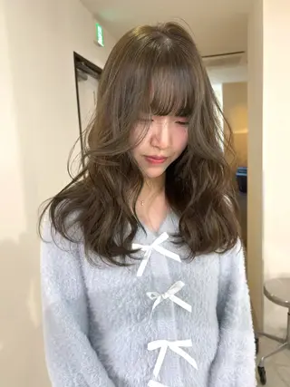 ロング カラー mizuki/ピンク ベージュ.レイヤーのヘアスタイル