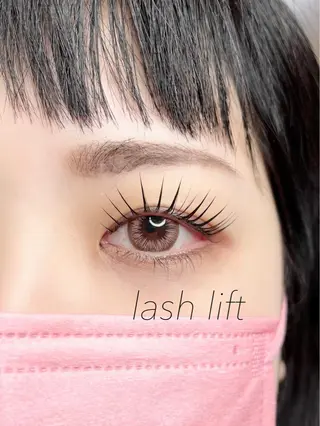 マツエク・マツパ GLOW LASH所属・根本 鈴子のマツエク・マツパデザイン