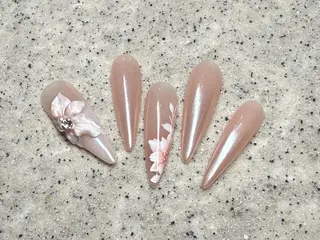 ネイル AB マツエクネイルサロンのネイルデザイン