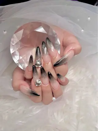 ロング JillNails所属・JillNails Niinaのネイルデザイン